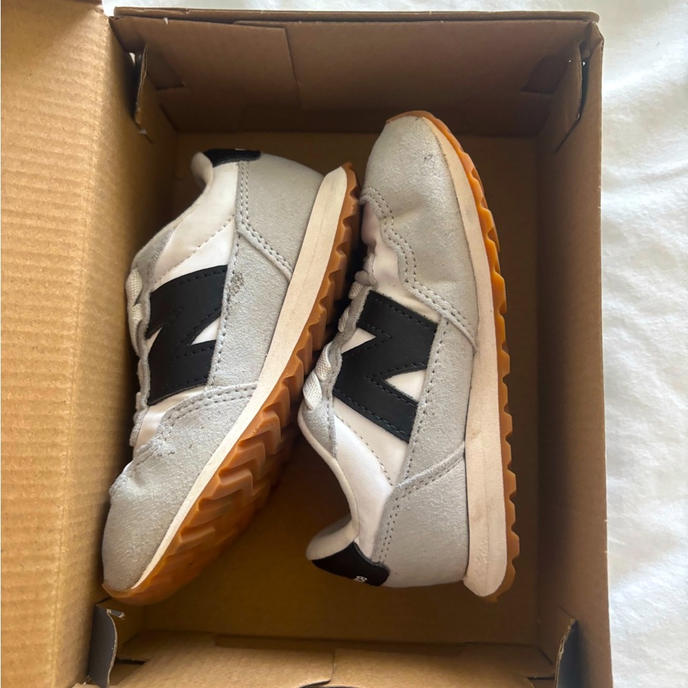 NB 327 new balance size 9 toddler